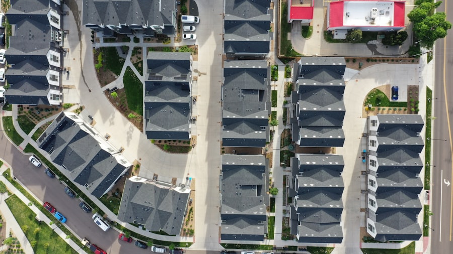 Photo Real Estate ETFs vs Physical Property